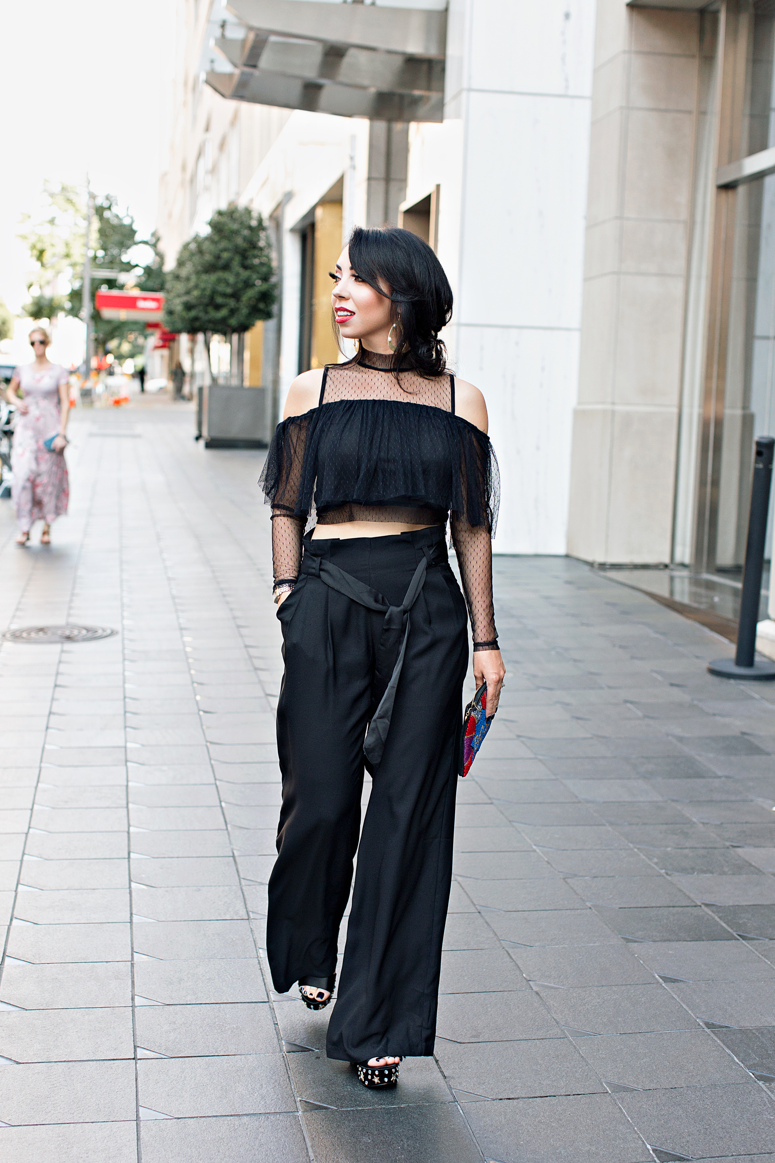 wide leg trousers